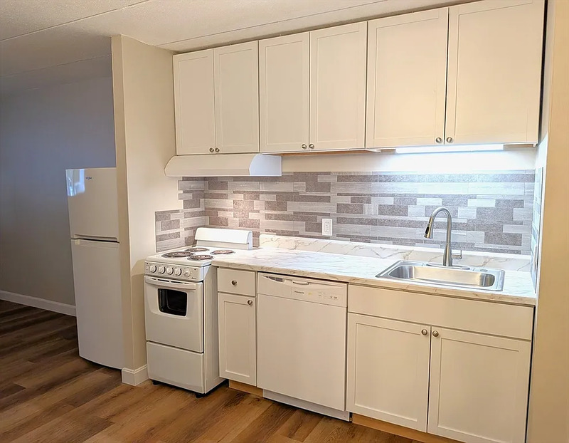 Framingham Condo: 126 Beaver St
