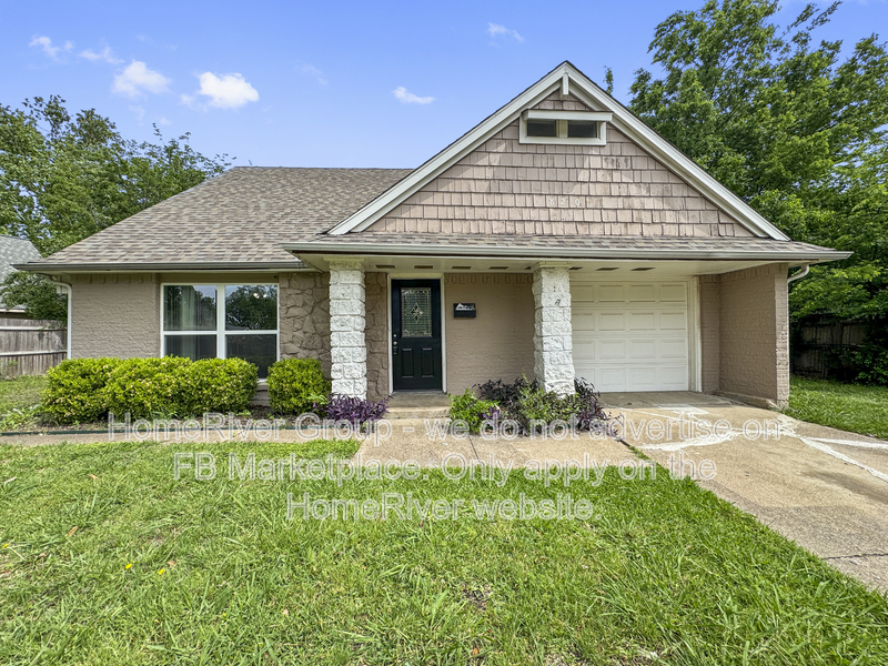 Richardson House: 820 Brentwood Ln