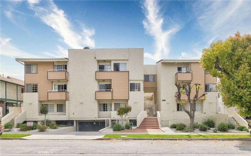 Glendale House: 456 Myrtle Street