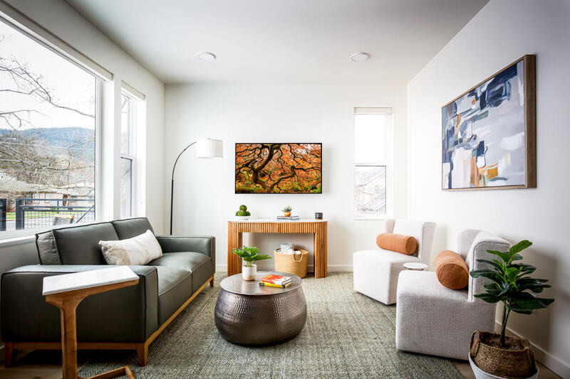 Ashland House: 174 Garfield St