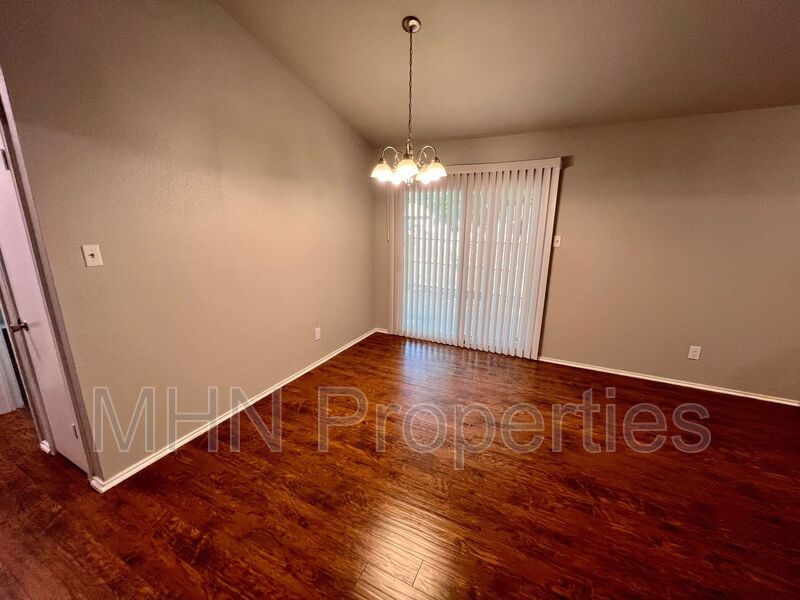 Perfectly located 2Bed/1Bath, beautifully updated home in Stone Ridge, off Wetmore and Wurzbach Parkway! - Photo 20