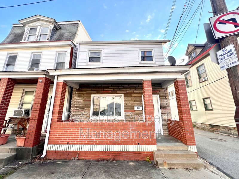 Pittsburgh House: 210 18th Street