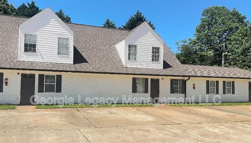 Cleveland House: 896 Campbell St