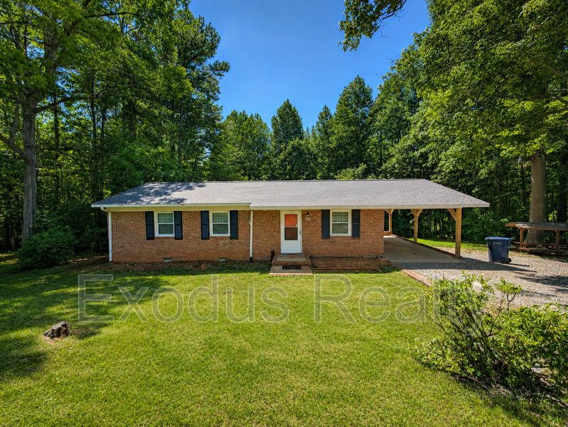 Sanford House: 1600 Carr Creek