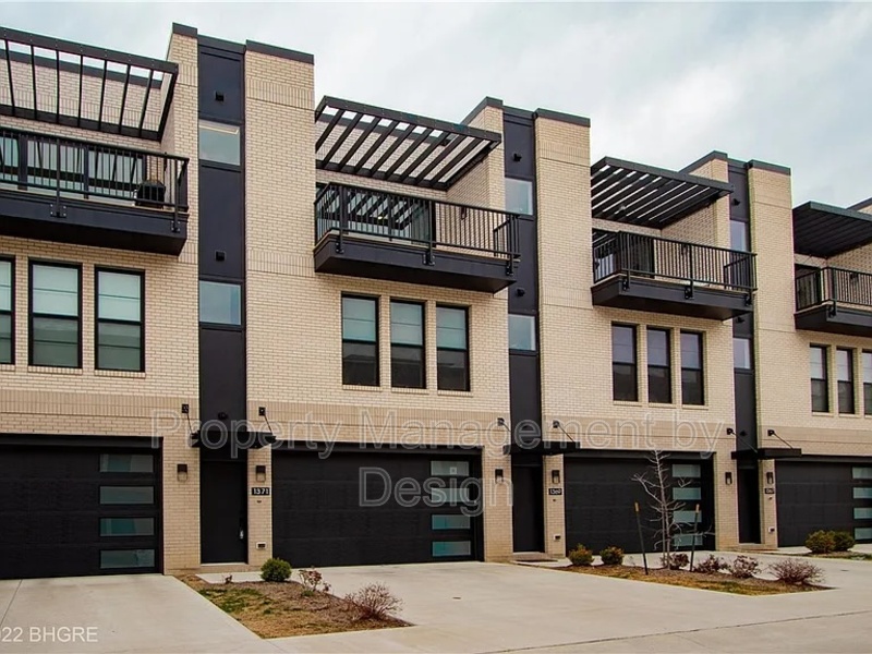 Des Moines Condo: 1371 Keosauqua Way - 1