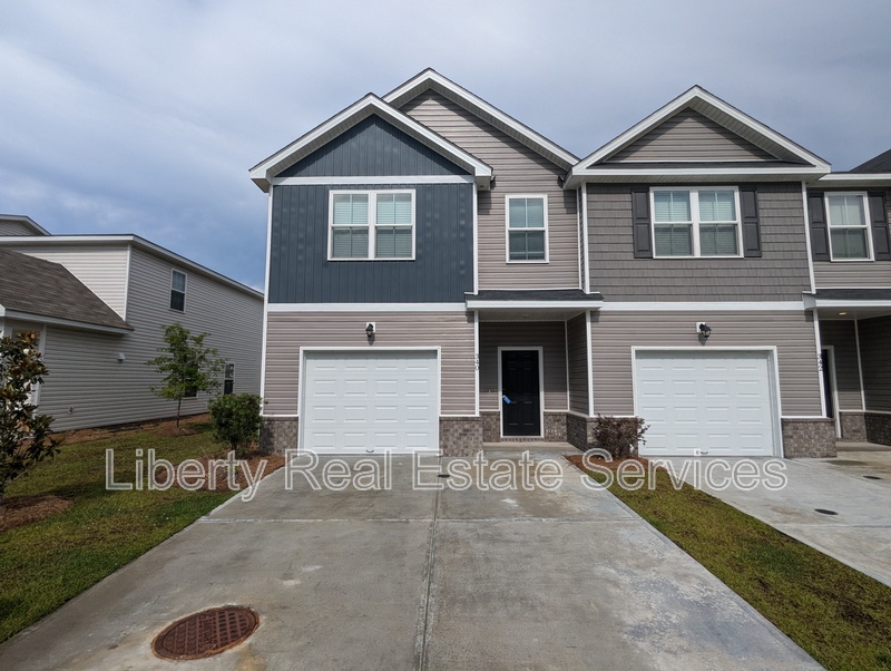 Pooler House: 340 Governor Gwinnett Way