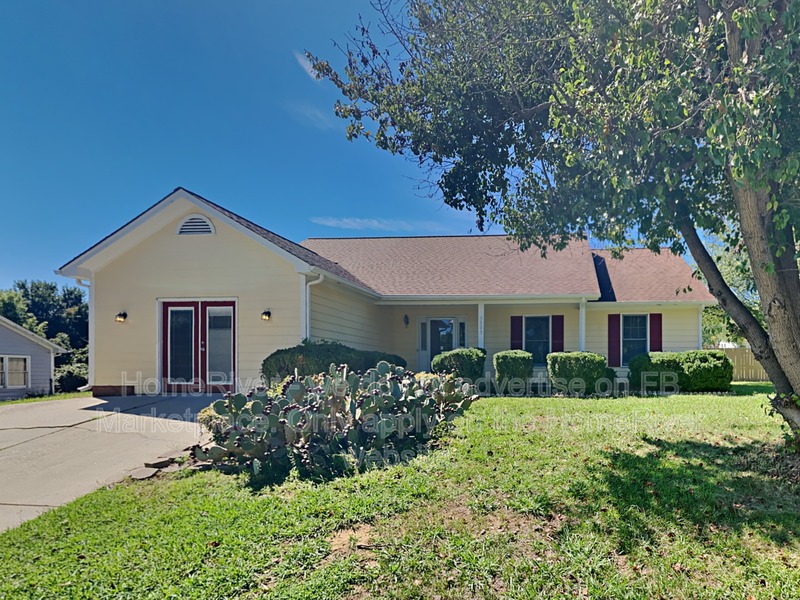 Greensboro House: 3305 Presley Way