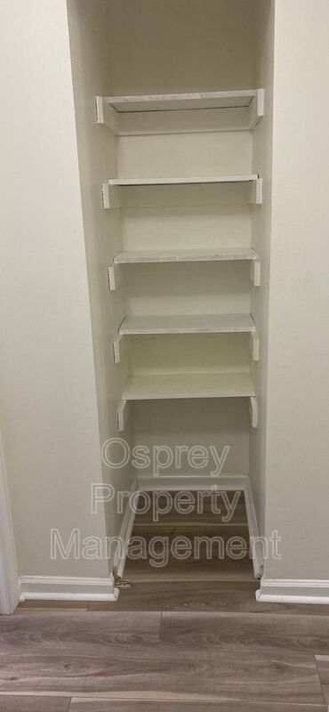 Beautiful Waterfront Condo - RENT SPECIAL first month 1/2 off if you sign by 11/21 AVAILABLE IMMEDIATELY!!!! - Photo 11