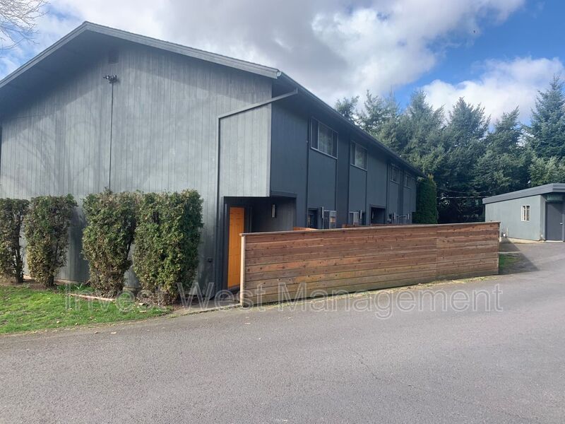 Vancouver Townhome: 1114 NE Minnehaha Street