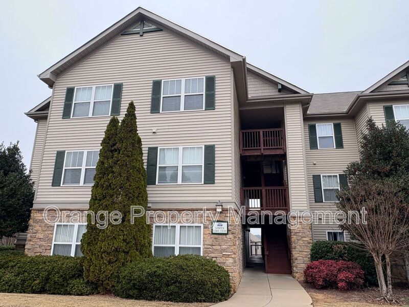 Seneca House: 1331 Harts Ridge Drive