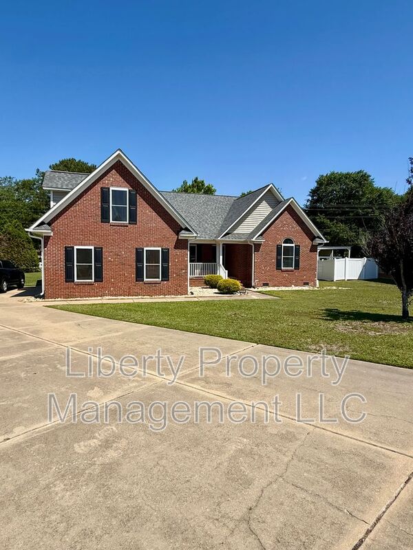 Stedman House: 6205 Yorkie Ct