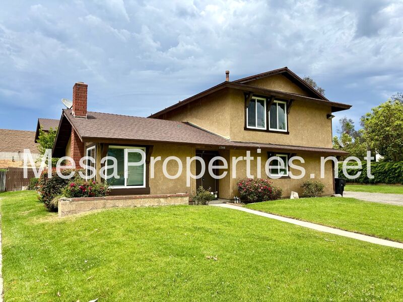 Ontario Condo: 1749 E Fairfield Ct