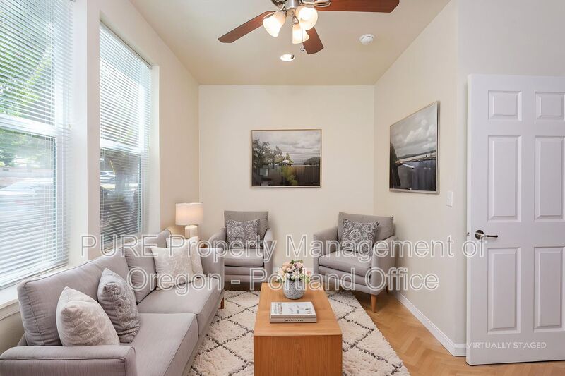 Portland Apartment: 5490 SE Milwaukie Avenue