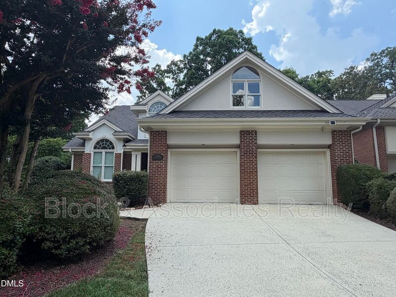 Chapel Hill House: 73201 Burrington