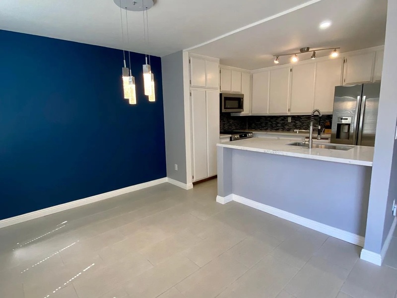 Escondido Condo: 450 W. Vermont Ave. 2003