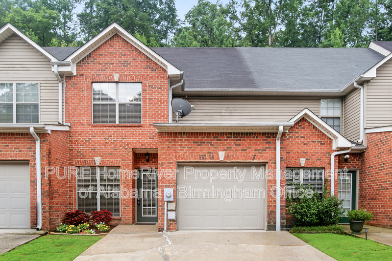 Hoover House: 456 Highland Cove Dr