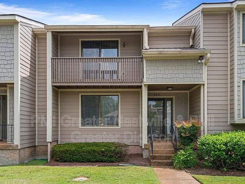 Nashville Townhome: 717 Barlin Court