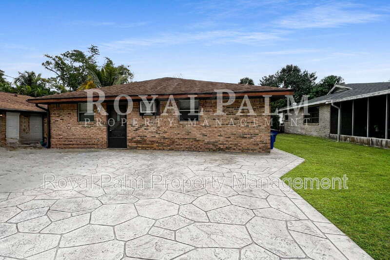 Bonita Springs Condo: 27917 Washington Street