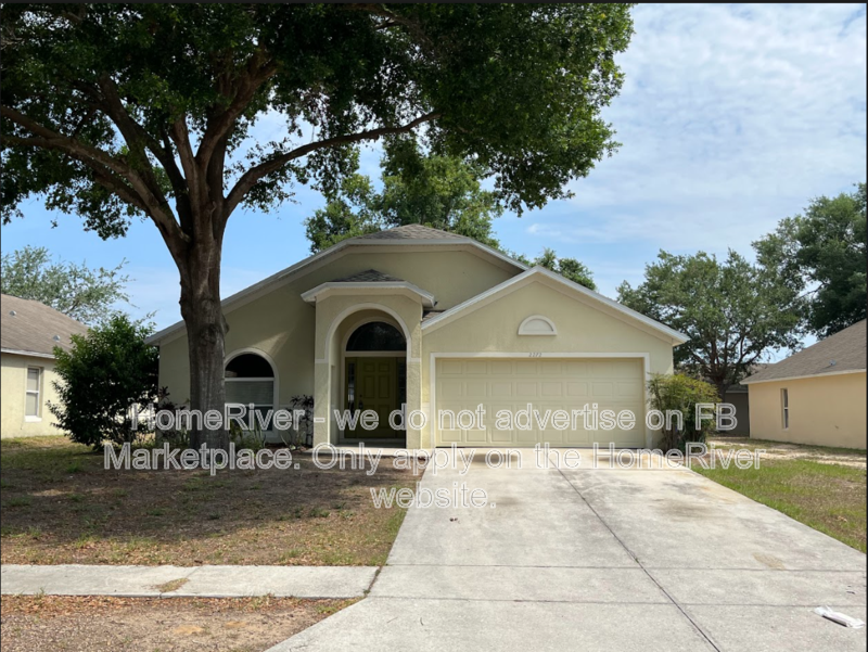 Tavares House: 2272 Merry Rd