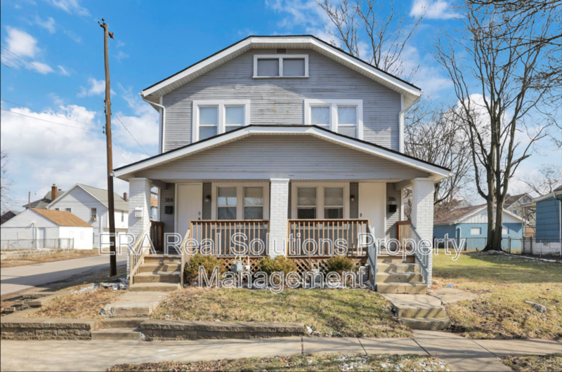 Columbus House: 384 S. Yale Ave