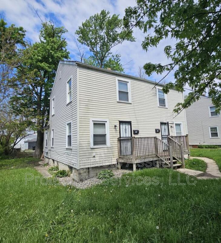 Gary Townhome: 5012 Jefferson St