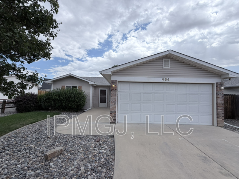 Grand Junction House: 484 Ridge Lane