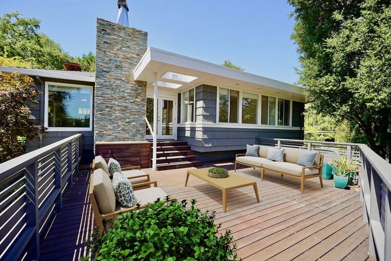 San Anselmo House: 10 Idalia Ct