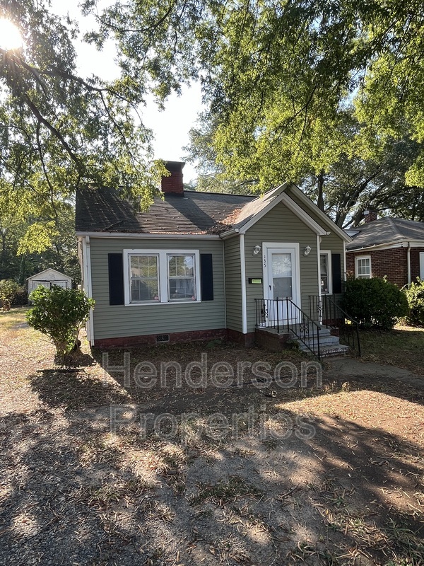 Charlotte House: 135 Bradford Drive