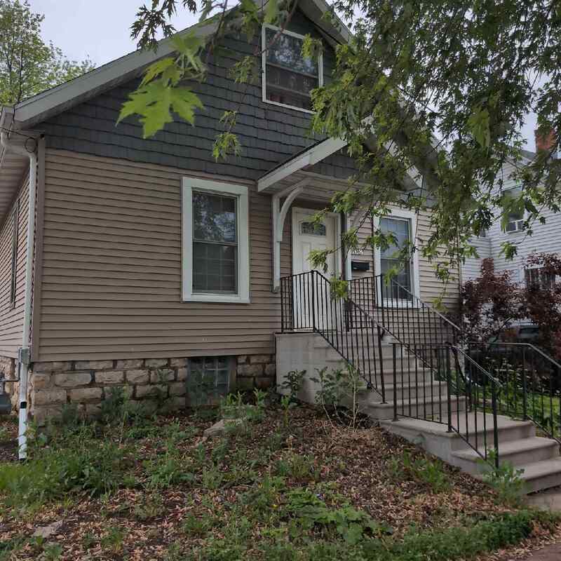 Green Bay House: 708 Chicago Street