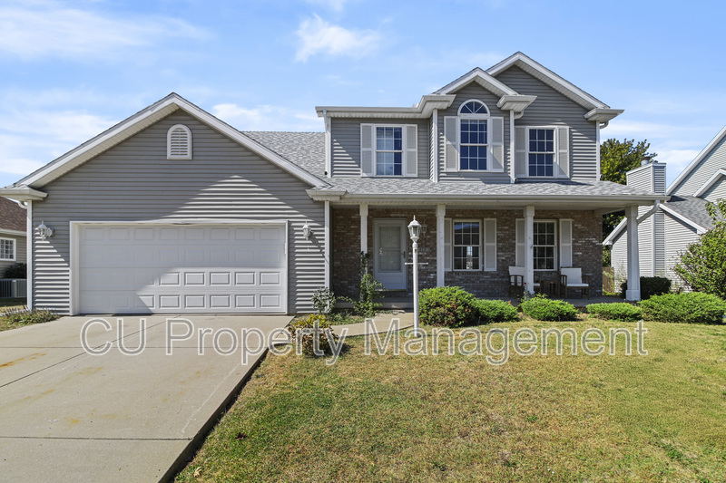 Champaign House: 819 Bluegrass Lane