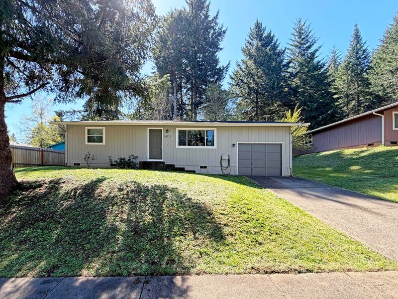 Veneta House: 24712 Parkside Dr.