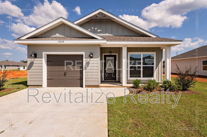 Foley House: 13658 Addison Place