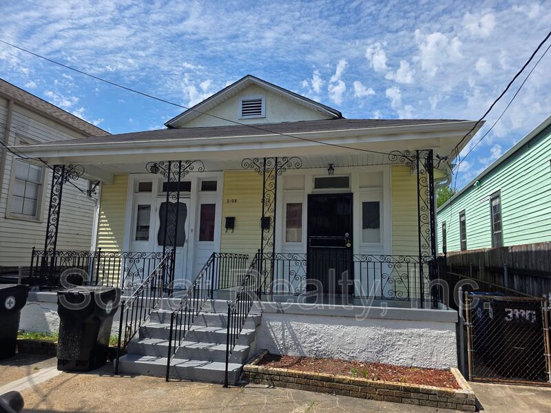 New Orleans Condo: 3110 Cleveland Avenue