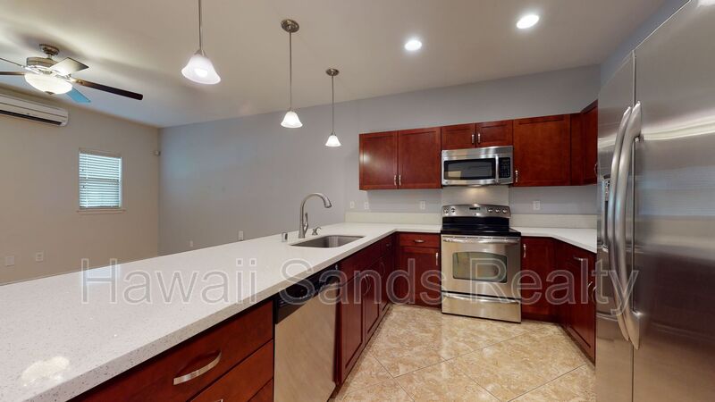 Kapolei House: 1155 Kakala St