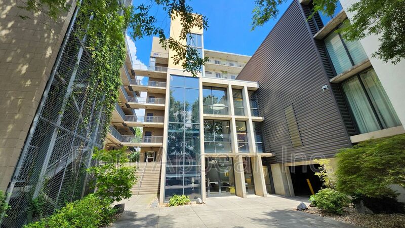 Atlanta House: 480 John Wesley Dobbs AVE NE