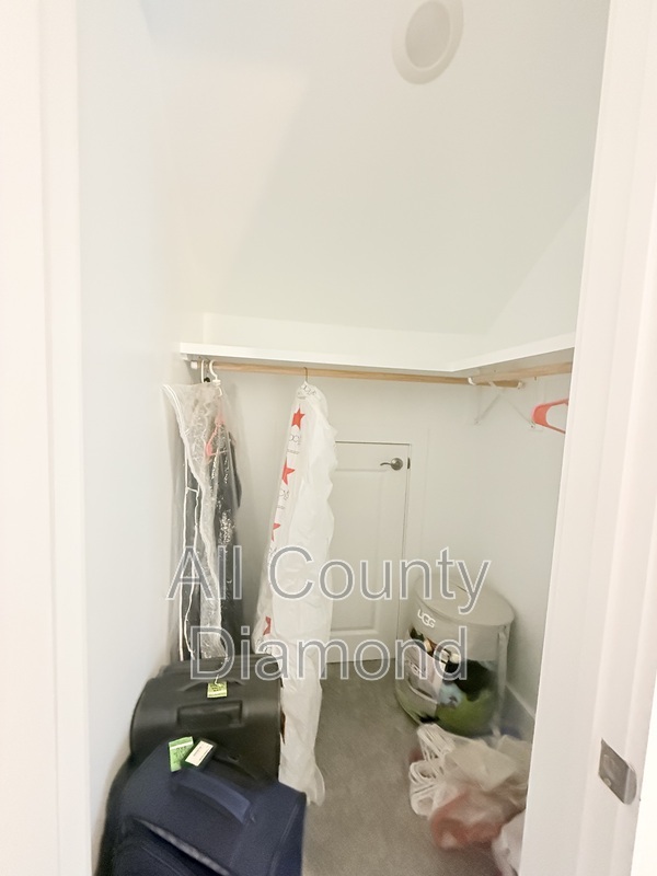 Main Rental Photo 16