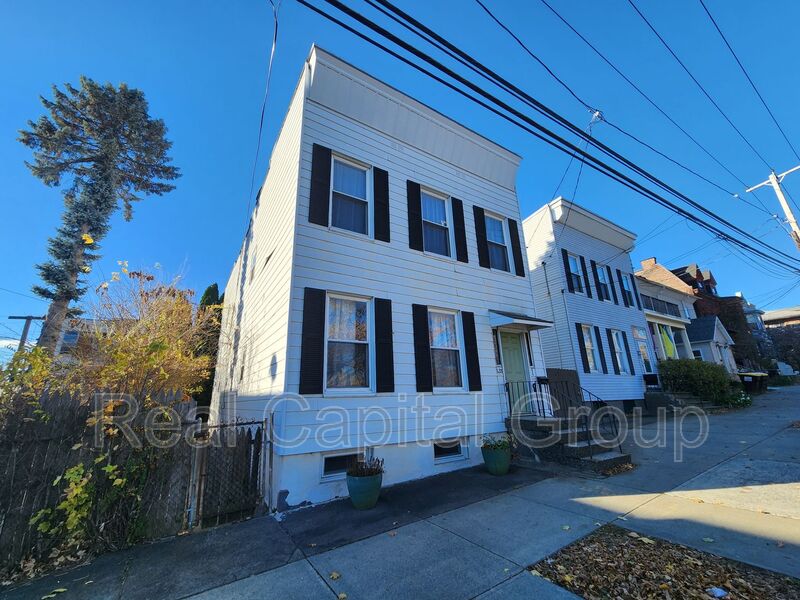 Albany Condo: 128 Morton Ave