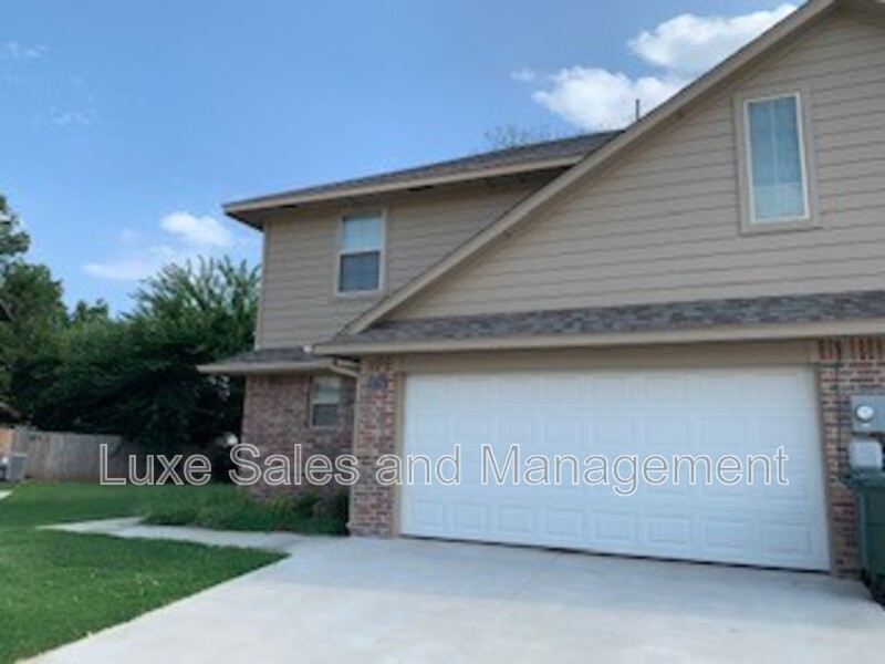 Edmond House: 2024 Buena Vida Lane