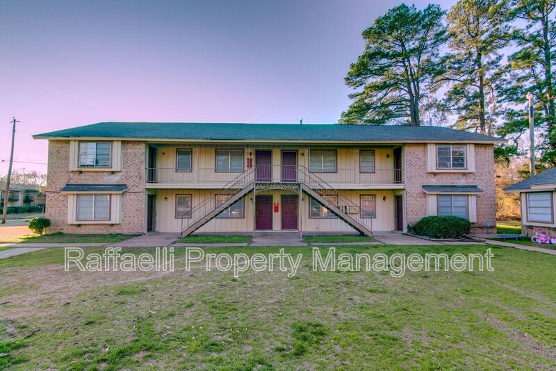 Texarkana Condo: 2401 Brookridge Drive