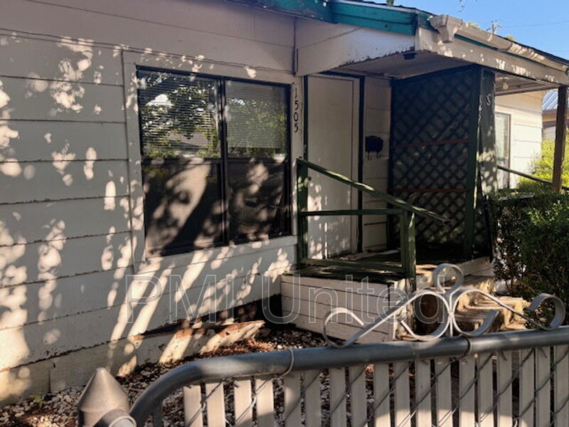 Sherman House: 505 North Broughton Street