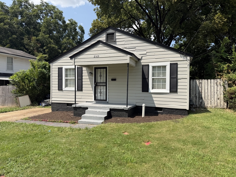 Memphis House: 2156 Ethlyn Avenue