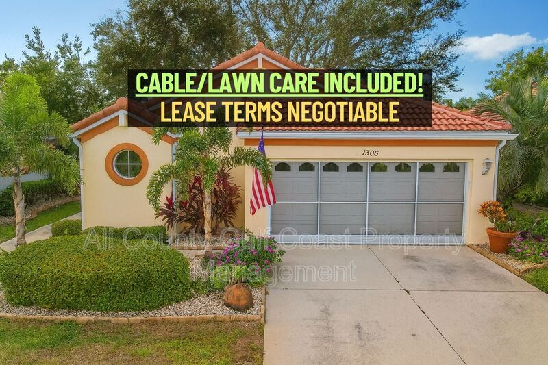 Venice House: 1306 Capri Isles Blvd