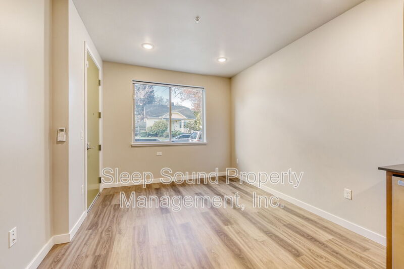 Portland Condo: 6310 North Maryland Avenue