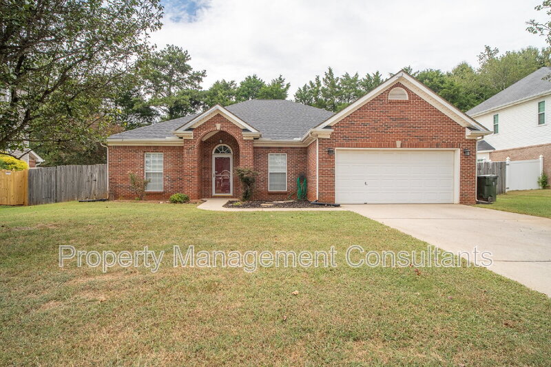 Madison House: 216 Horseshoe Bend North