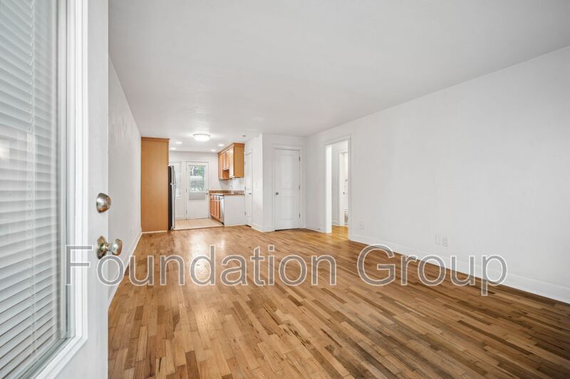 Seattle House: 118 12th Avenue E