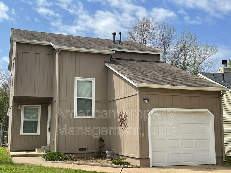 Tulsa House: 1704 W 62nd St S