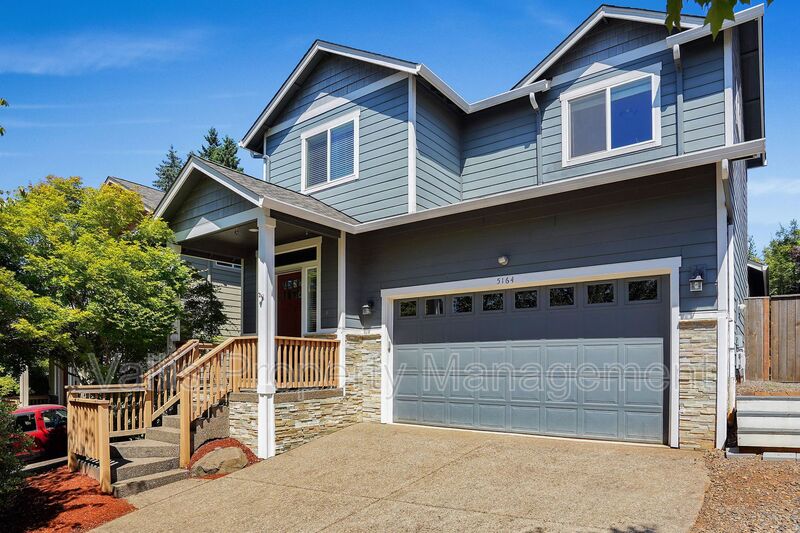 Salem House: 5164 Andresen Street Southeast
