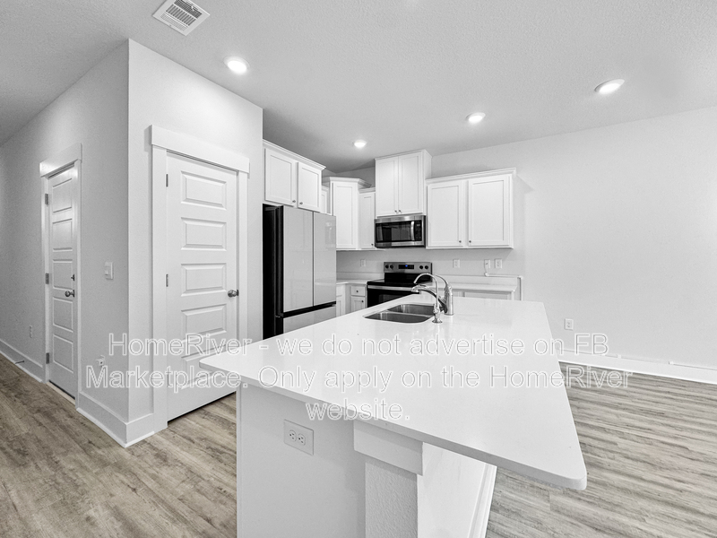 Pace House: 4818 Tenpence Cir