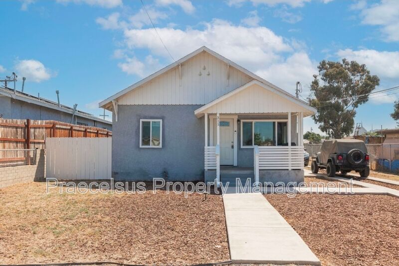 Chula Vista House: 311 Date St