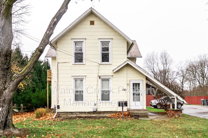 Amherst Condo: 870 S. Main Street